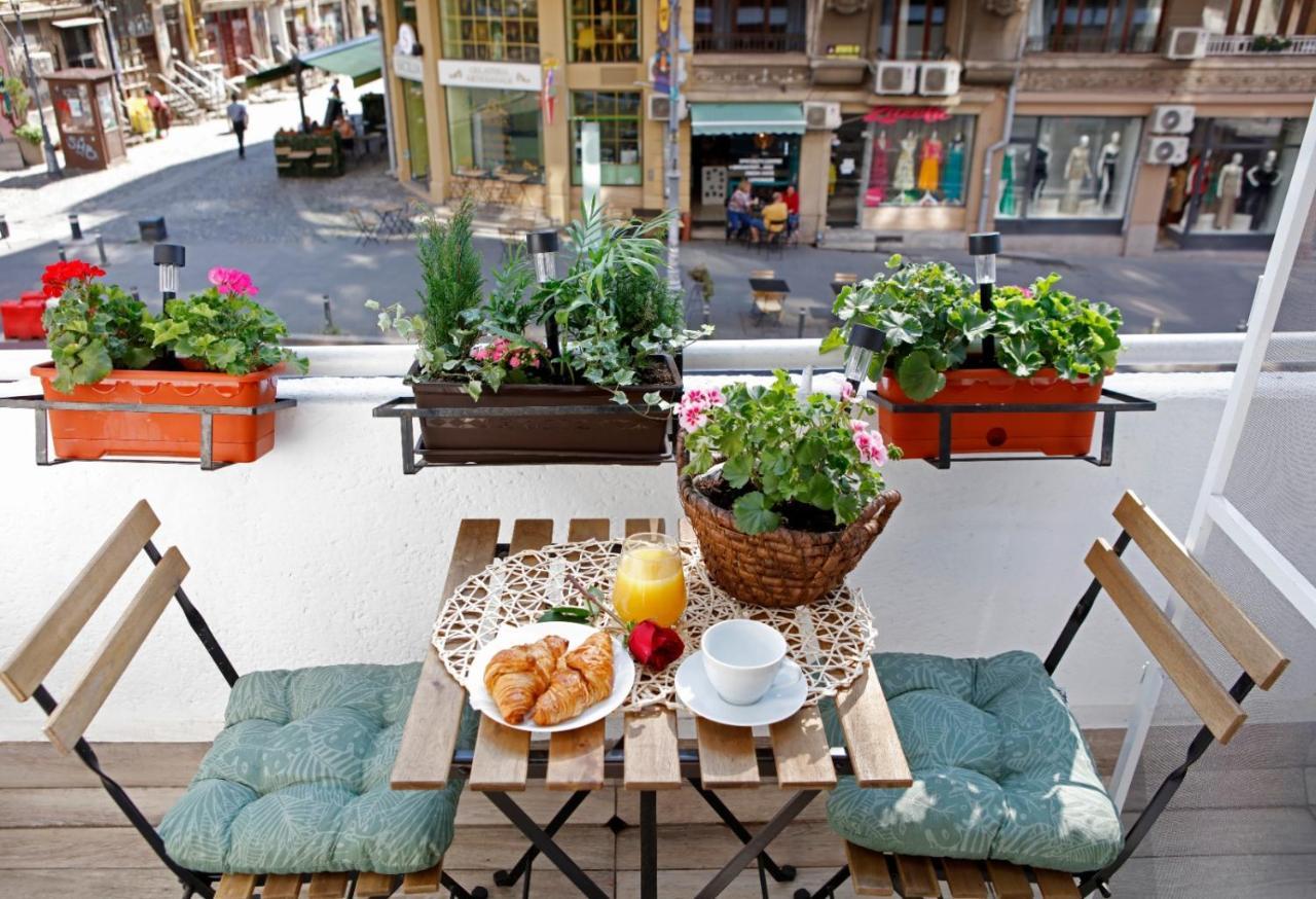 Traditional Romanian Apartments บูคาเรสต์ ภายนอก รูปภาพ