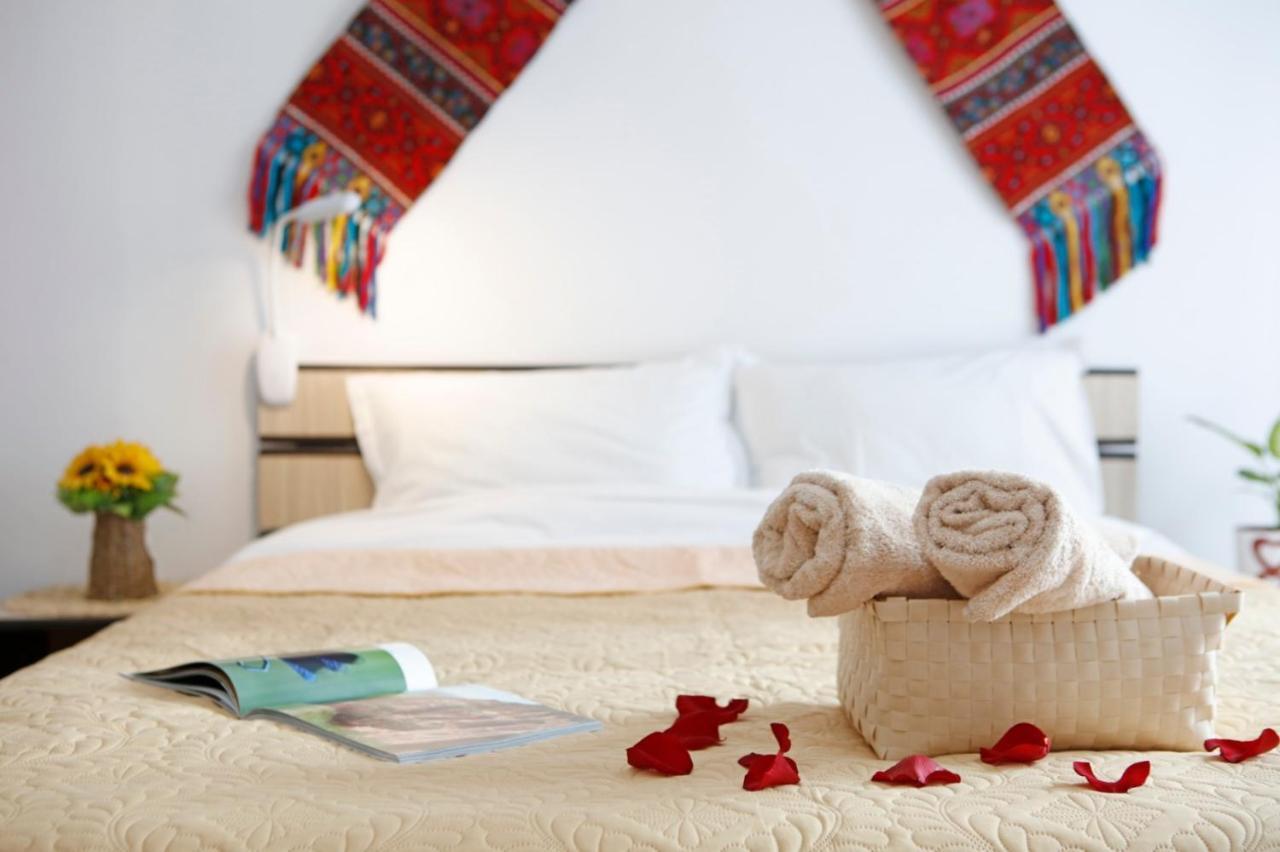 Traditional Romanian Apartments บูคาเรสต์ ภายนอก รูปภาพ