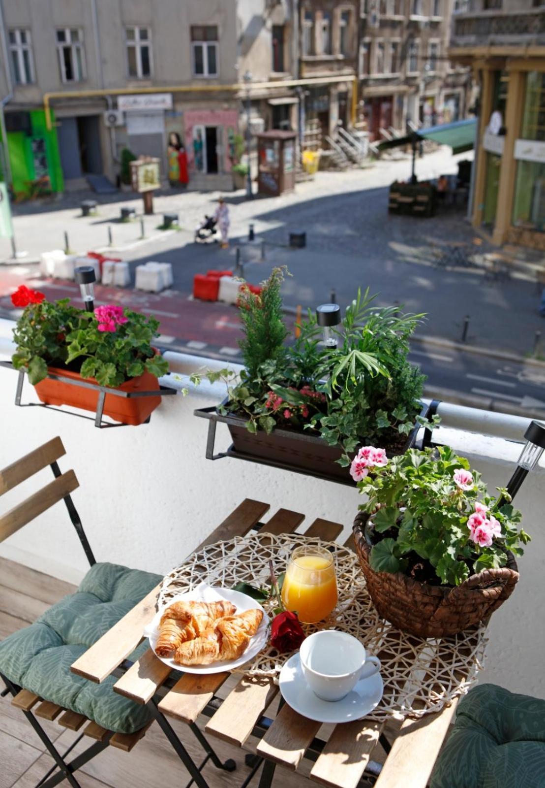 Traditional Romanian Apartments บูคาเรสต์ ภายนอก รูปภาพ