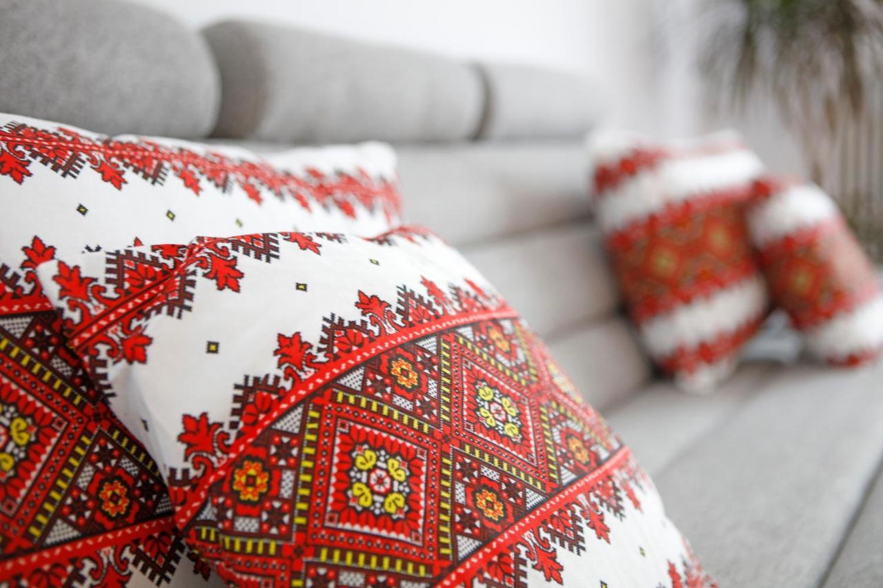 Traditional Romanian Apartments บูคาเรสต์ ภายนอก รูปภาพ