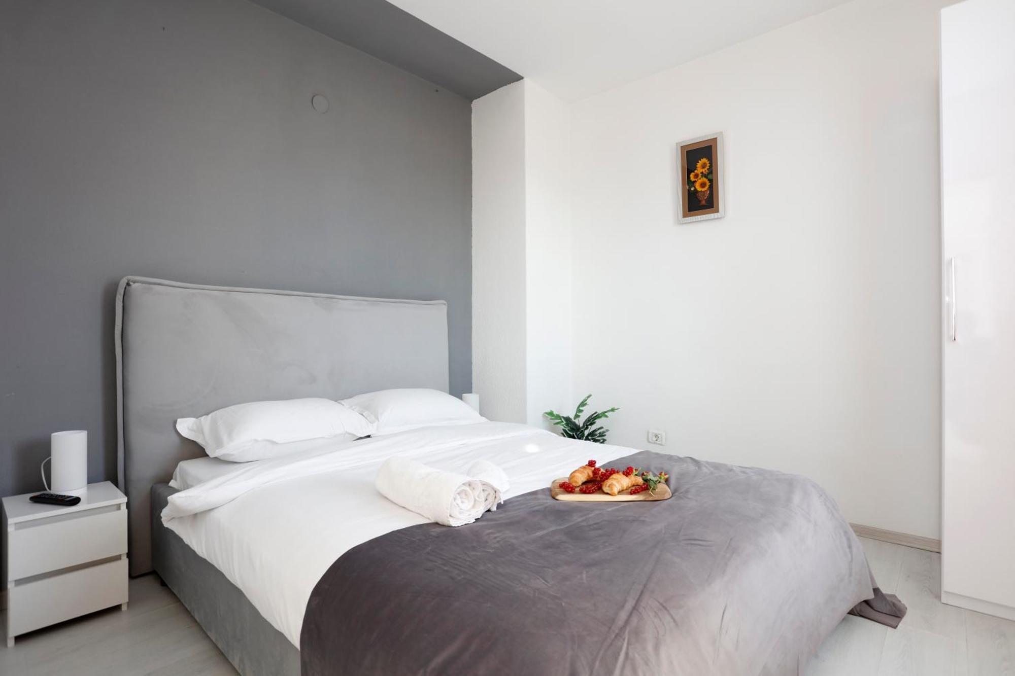 Traditional Romanian Apartments บูคาเรสต์ ภายนอก รูปภาพ